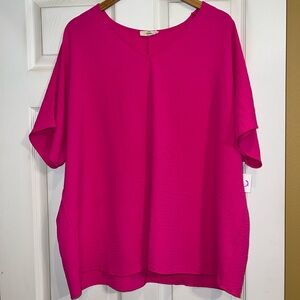 Entro Fuchsia Blouse. EUC. PTP is 29 1/2